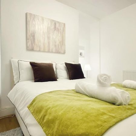 Urban Music Style Townhouse In Swansea City Center Eksteriør billede