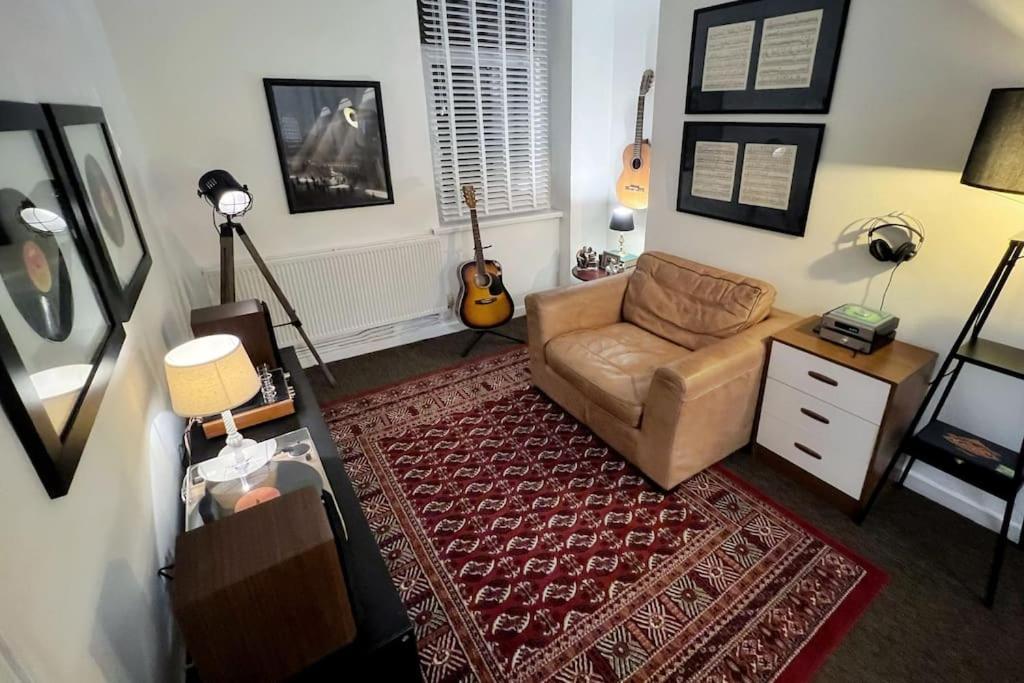 Urban Music Style Townhouse In Swansea City Center Eksteriør billede