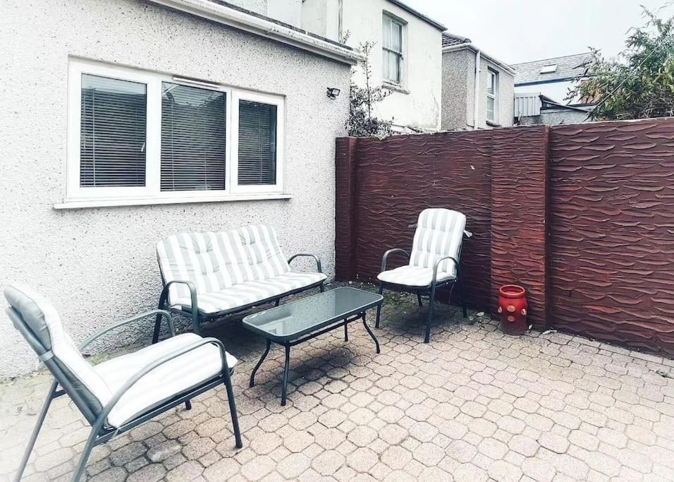 Urban Music Style Townhouse In Swansea City Center Eksteriør billede